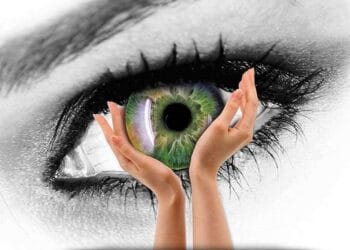 Eye Care Tips How To Keep Eyes Healthy And Strong, Follow These Home Remedies