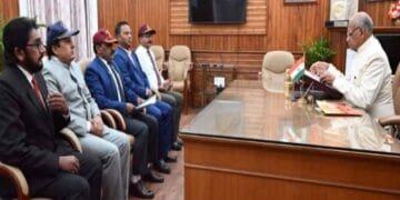 Veer Nari Ex-Servicemen and Veteran India State President of Jharkhand met the Governor