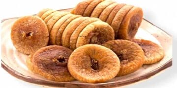 Dried figs provide relief from serious problems like constipation and blood pressure, many benefits are available by consuming empty stomach in the morning.