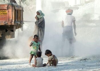 Air Pollution reduced the age of Indians by 5 years, India is the second most polluted country in the world