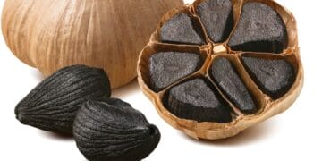 Control diabetes with black garlic, know its many benefits