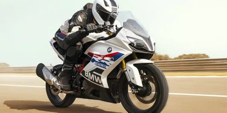 BMW G 310 RR will be presented with a strong engine and stylish design, that's all the price