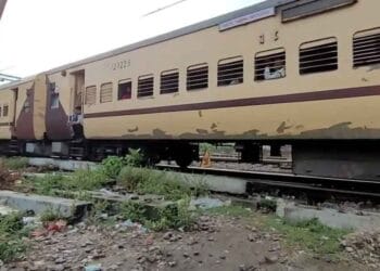 Howrah-Shatabdi-train