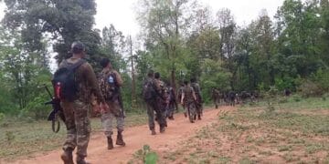 encounter-between-naxalites-and-security-forces-on-the-old-mountain-of-latehar