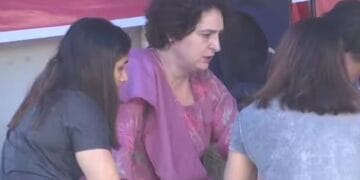 priyanka gandhi meet