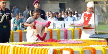 The President visited Raj Ghat and paid floral tribute to Mahatma Gandhi at his samadhi