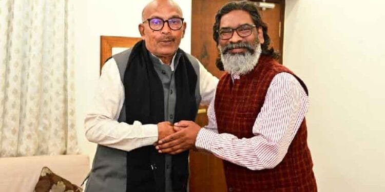 CM-Hemant-Soren-meet-Speaker