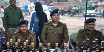 Liquor recovered in Dumka